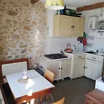 Petit Mas En Plein Vignoble Vallee De L'herault Le Pouget